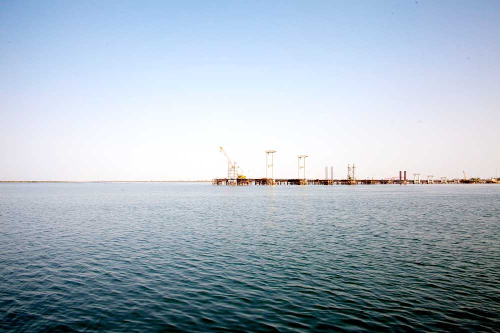 A US$71 million bridge built by the China Bridge and Road Corporation connects the small town of Foundiougne to Ndakhonga -- a transit route for goods to The Gambia. Photo: RFA