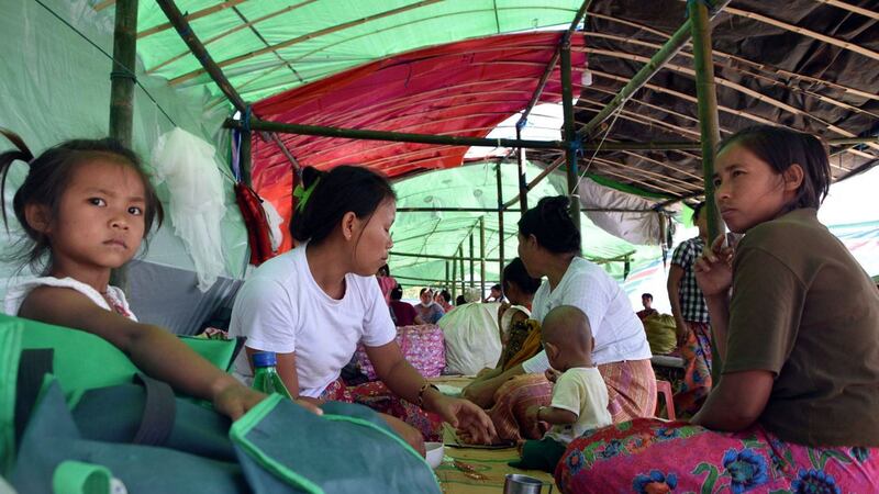 ရှမ်းပြည်နယ်မြောက်ပိုင်း၊ ကျောက်မဲမြို့ စစ်ဘေးဒုက္ခသည်များကို ၂၀၂၁ နိုဝင်ဘာလ ၉ ရက်နေ့က တွေ့ရစဉ်။ (Photo: RFA)