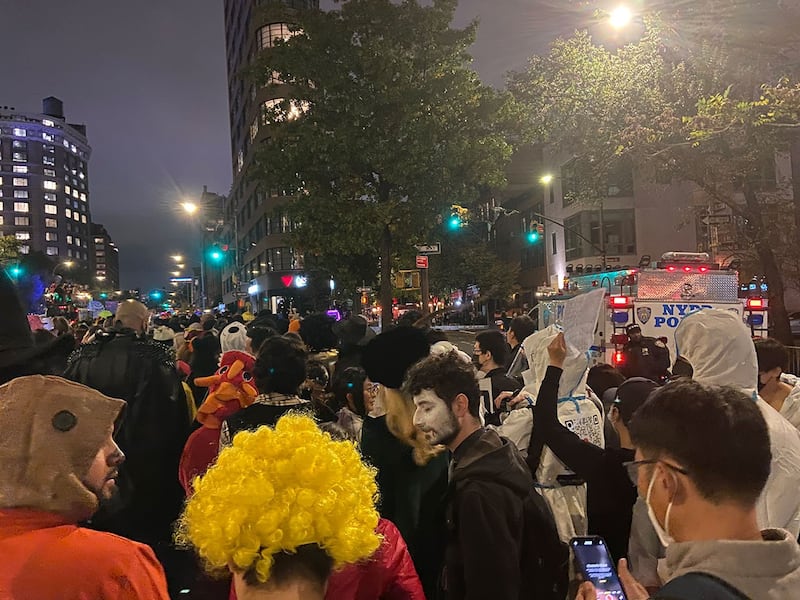 万圣节纽约华人集会 抗议习近平独裁(记者王允 拍摄)