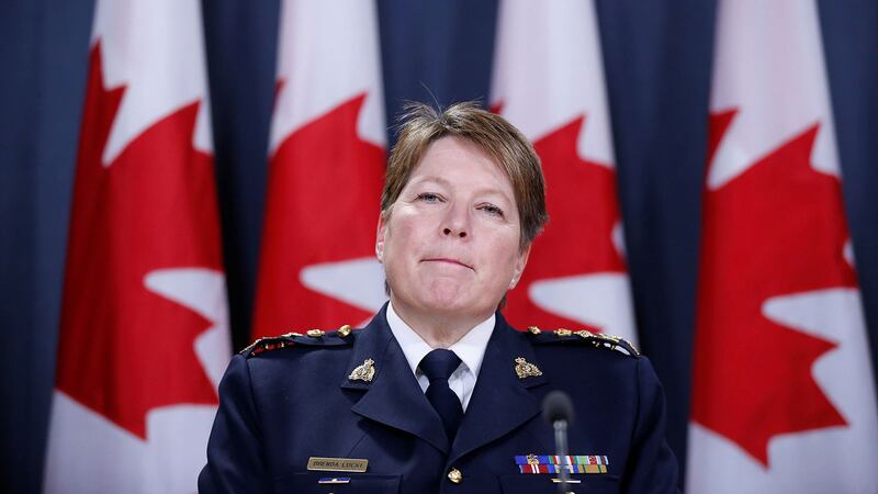 加拿大皇家骑警总长露姬(Brenda Lucki)首度发声明证实奥蒂斯位处高官,拥有得知重大情报的权利,但表示将全力调查情况,确保公众安全。(路透社)