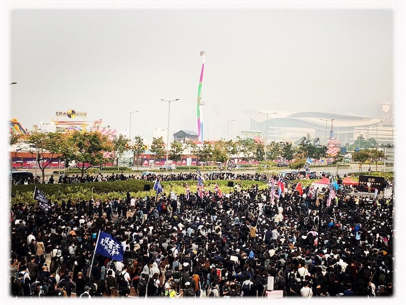 2019年12月22日大批港人在中環參與聲援維吾爾人集會。(黃國才提供圖片)